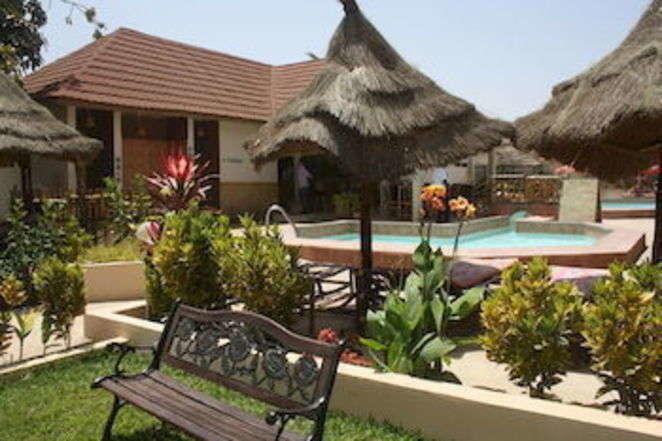 Bamboo Garden Hotel Serrekunda Exterior photo